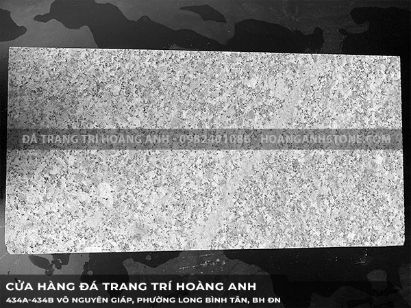 Đá tự nhiên trắng suối lau khò nhám 30x60x2