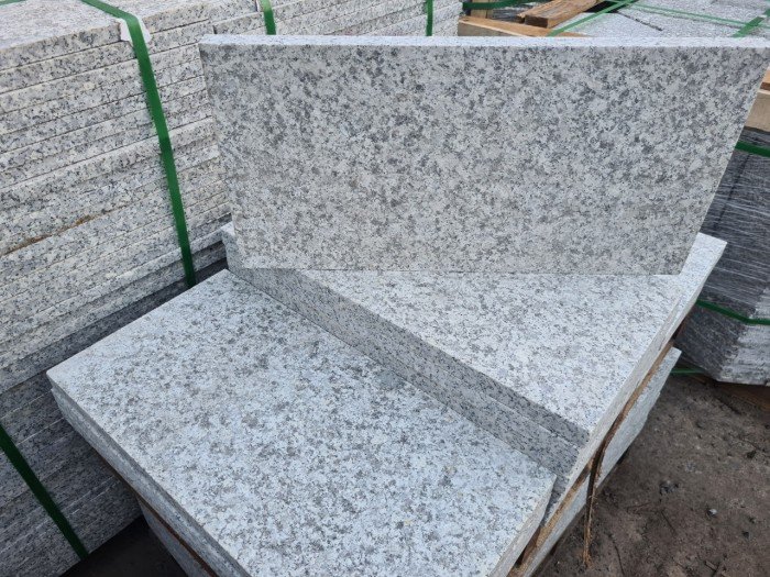 Đá granit suối lau khò 300*600*30mm