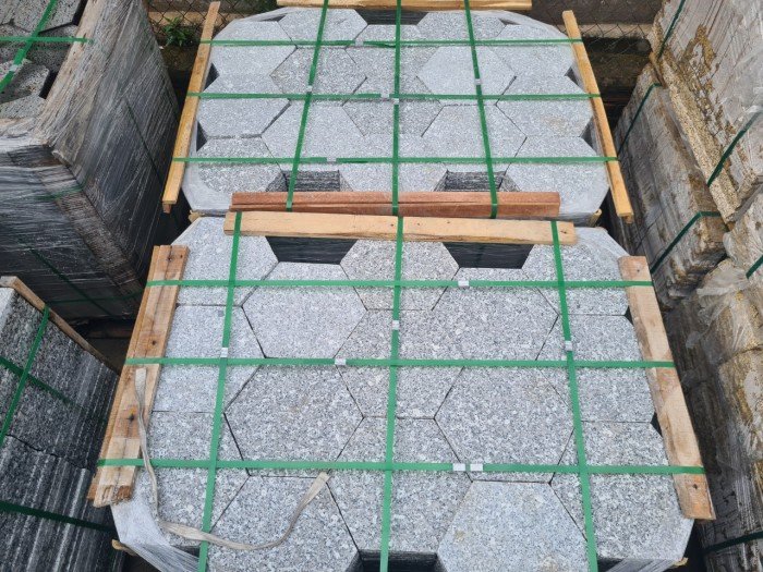 Đá granit suối lau lục giác D300*18mm
