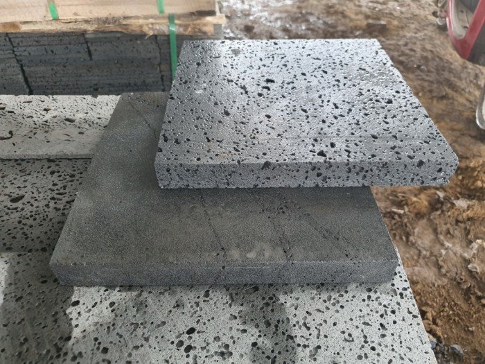 Đá lát sân 300*300*30mm
