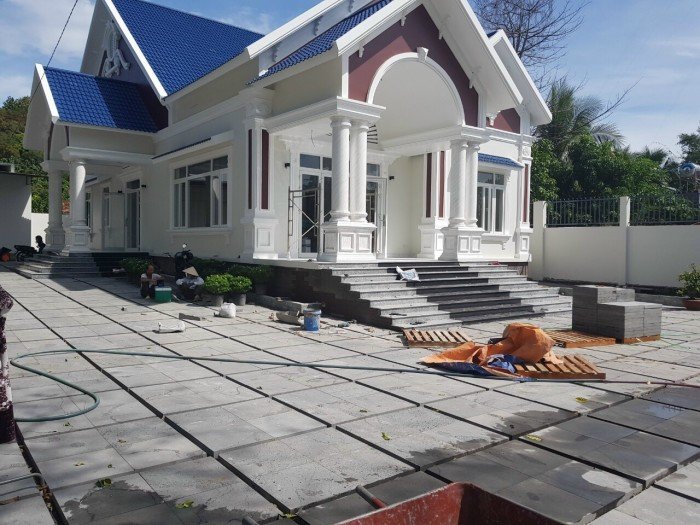 Đá lát sân 600*600*30mm