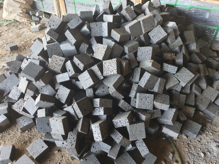 Đá lát sân cubic 100*100*50mm