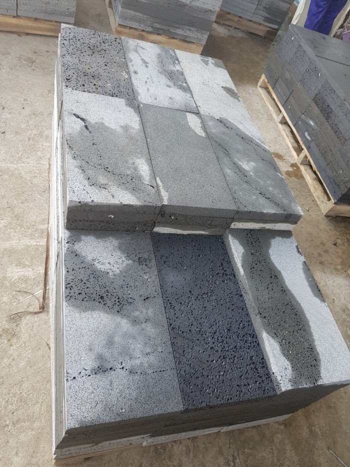 Đá núi lửa 200*400*30 mm